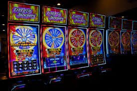 Jelajahi kategori sportsbook dan permainan kasino di moga4d